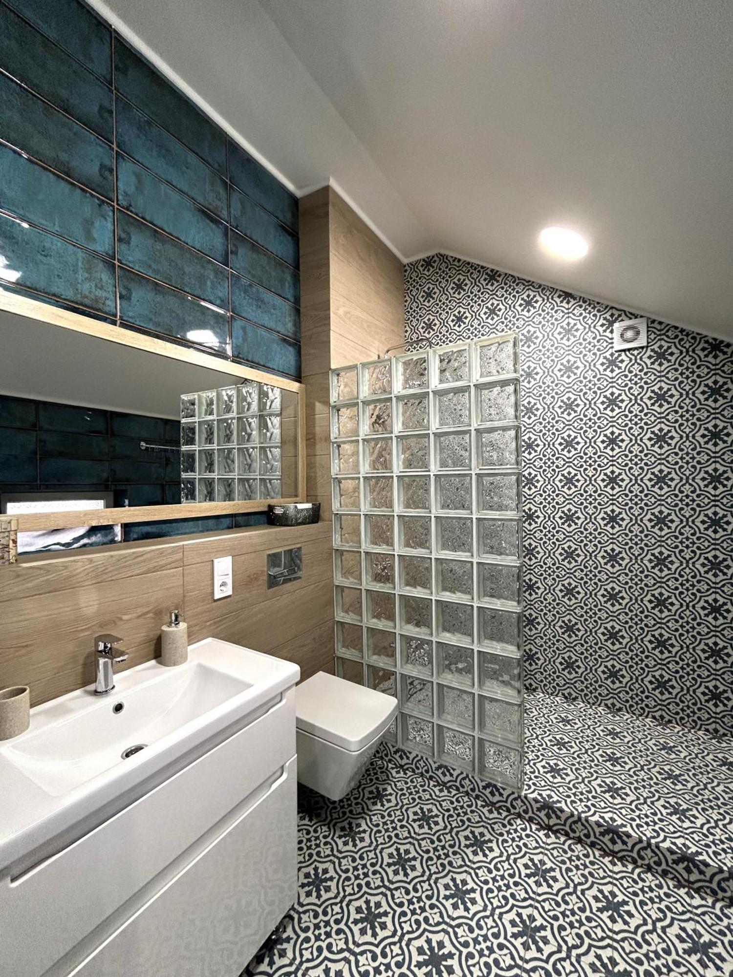 Modern Apartment In The City Center 리비프 외부 사진