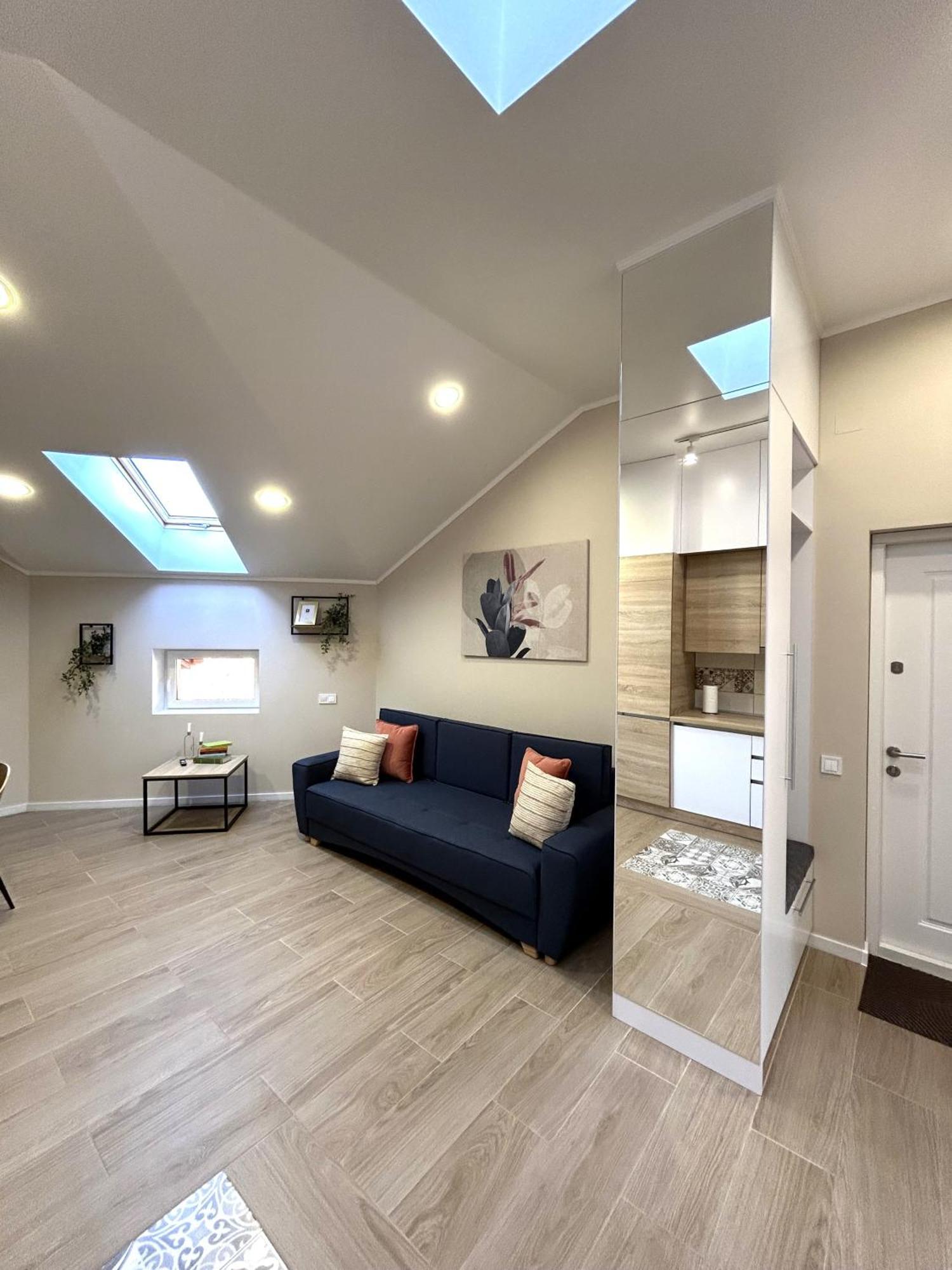 Modern Apartment In The City Center 리비프 외부 사진